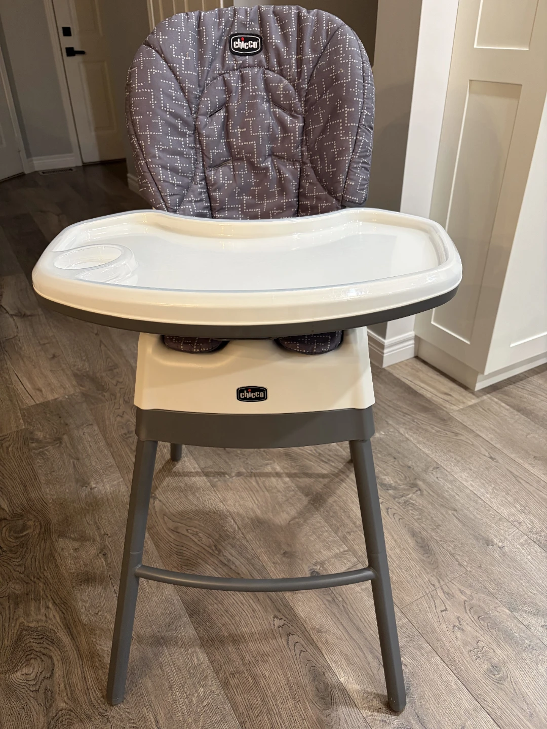 Chicco High Chair - photo 2