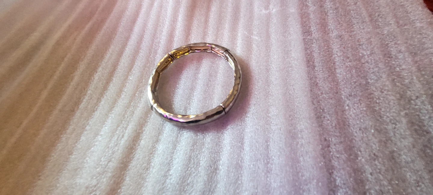 Silver Tone Bangle Bracelet - photo 3