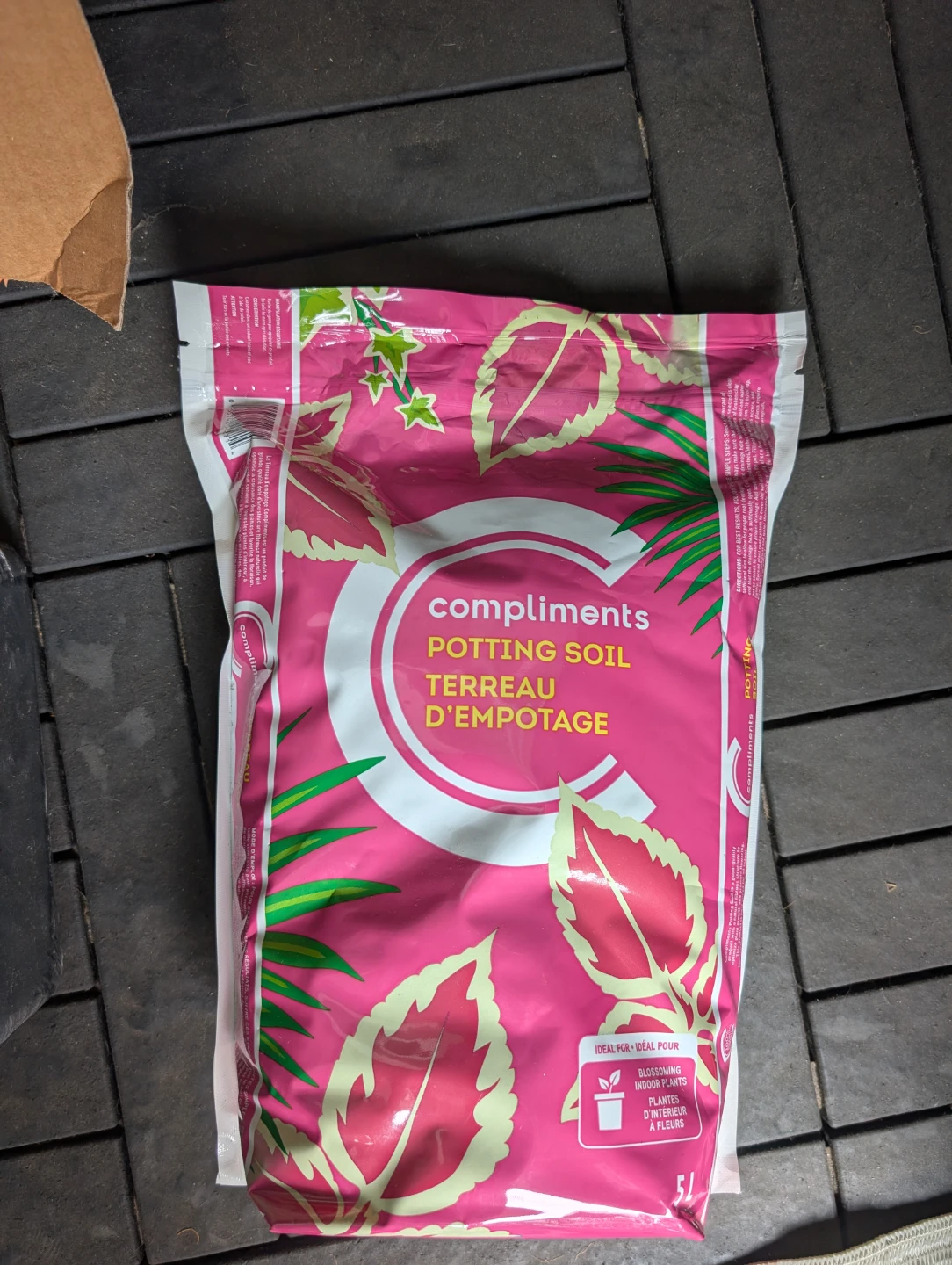 Compliments Potting Soil - 5L