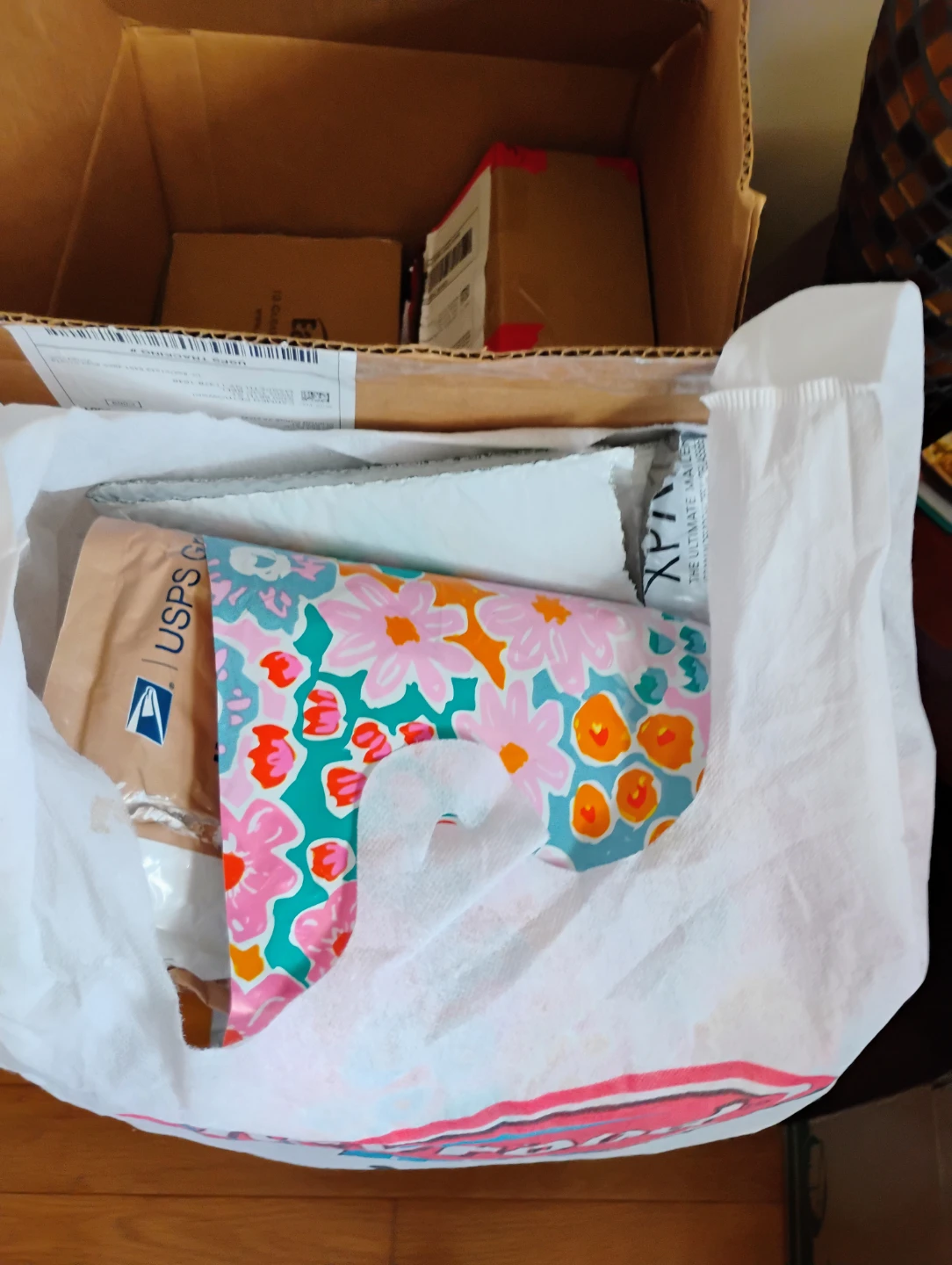 Free used mailers, boxes, bubble wrap etc - photo 4