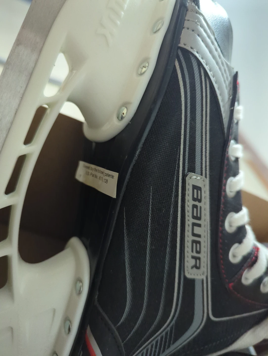 Bauer Vapor X200 Junior Skates Size 5.0