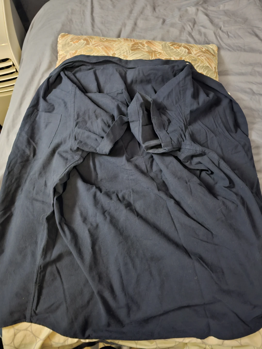Amazon Essentials Men's Button-Down Shirt Navy XL - photo 3