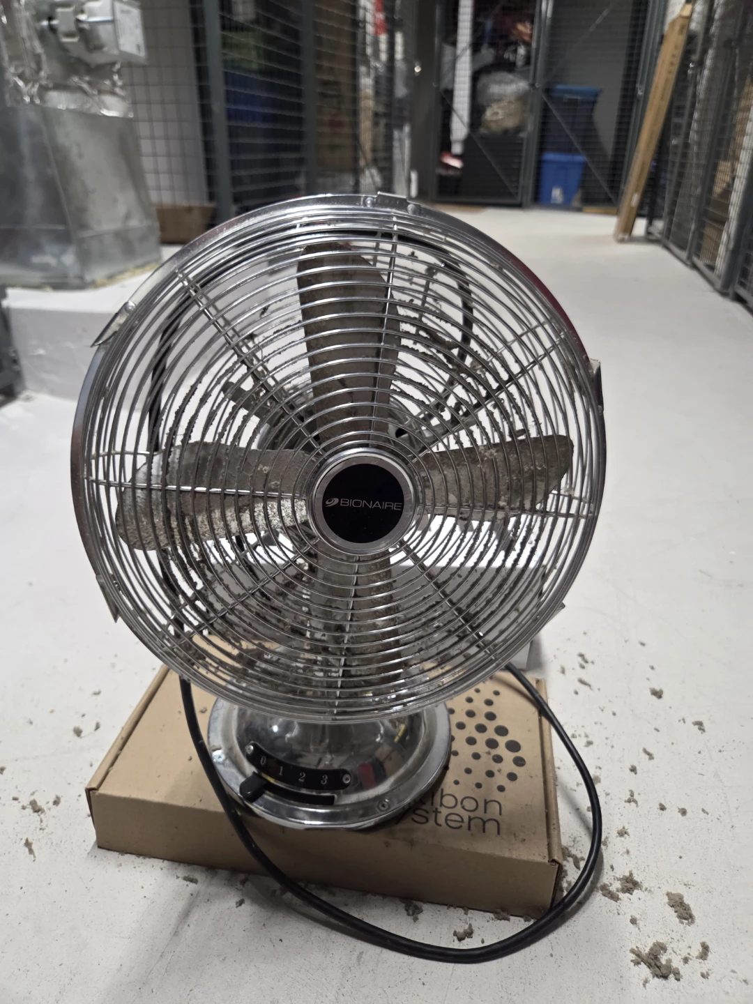Bionaire Chrome Desk Fan - photo 3