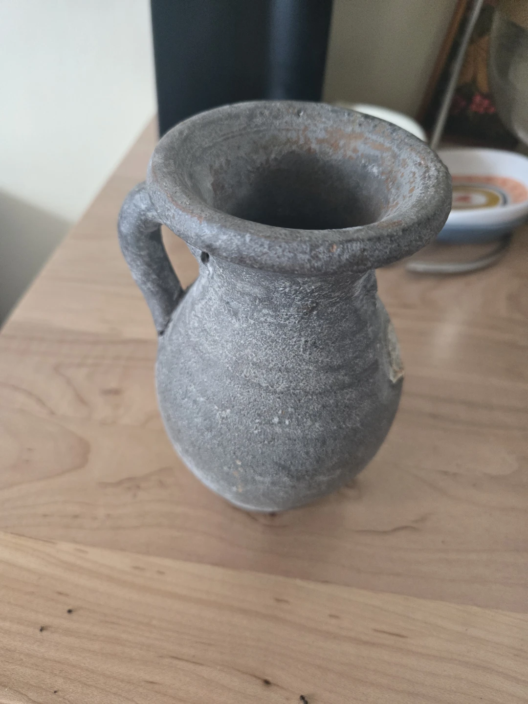 Small Rustic Vase (one handle broke off) - photo 3