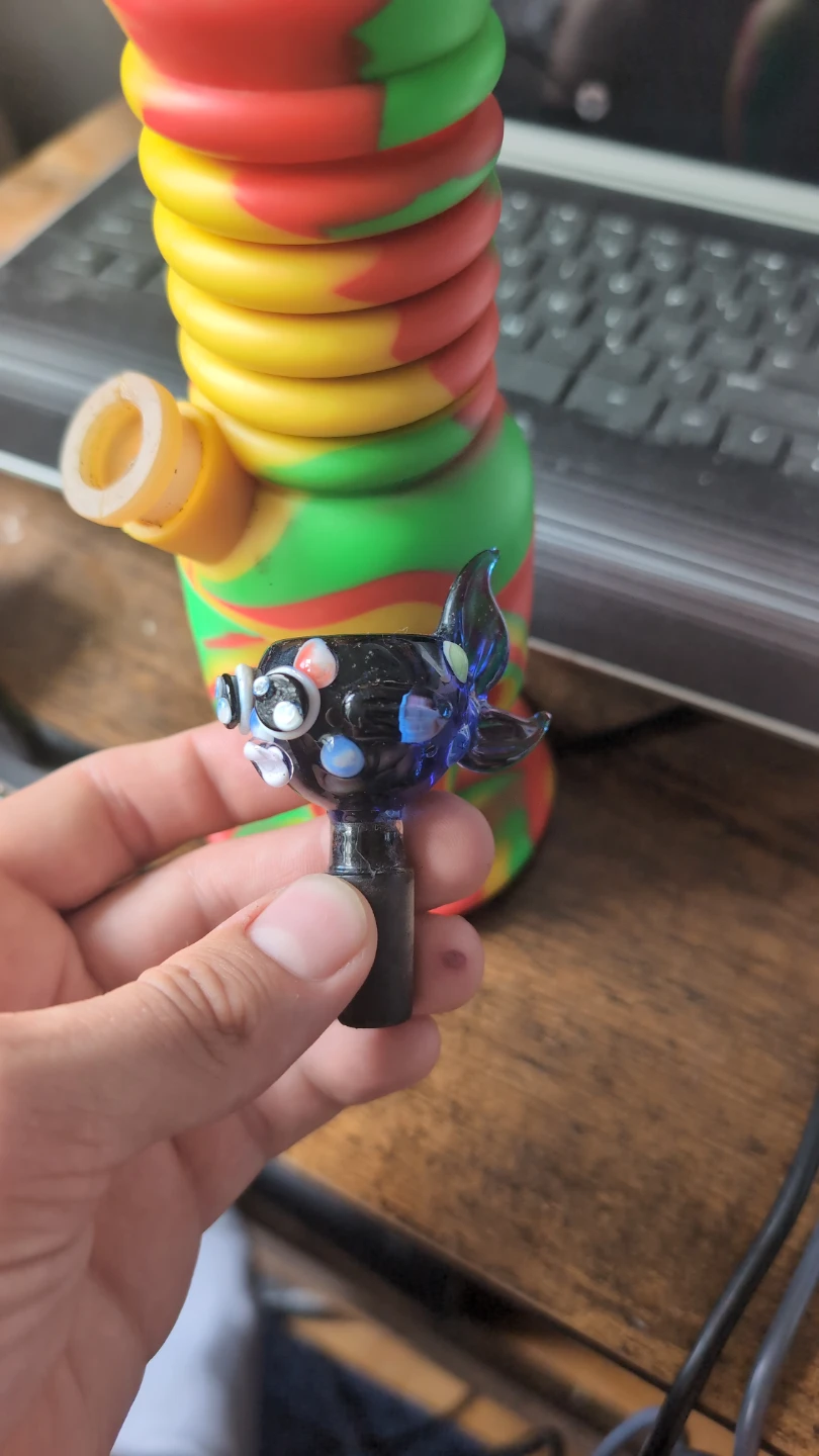 Silicone Bong adjustable bong 4" - 8" with 1g fishy bowl piece - photo 3