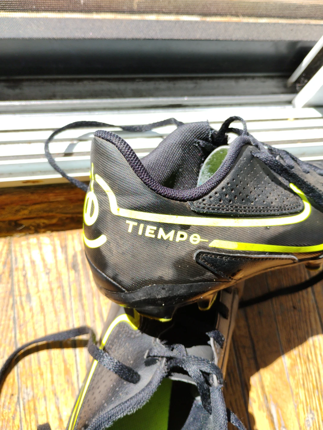Nike Tiempo Soccer Cleats 3Y size - photo 3