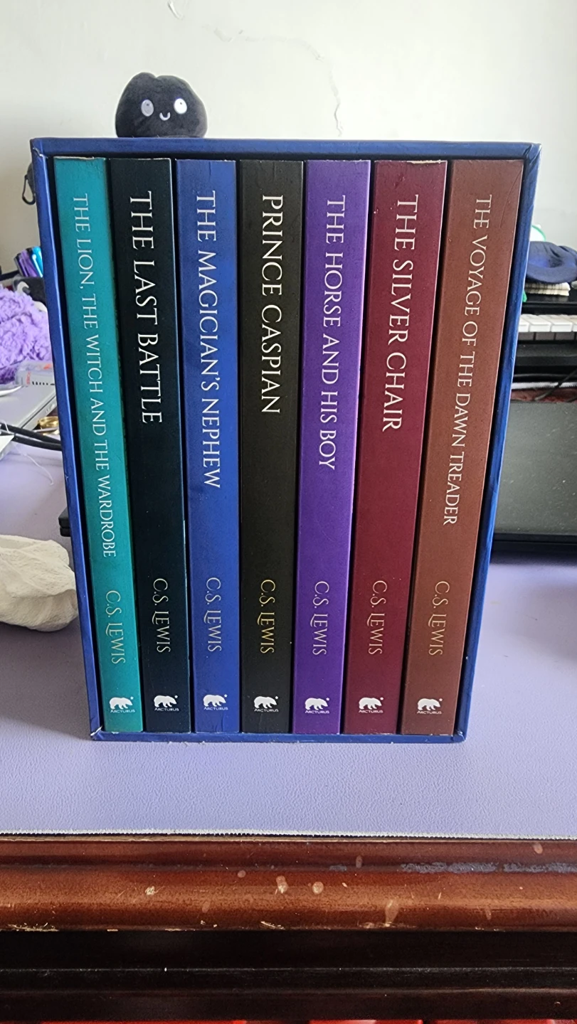 The Chronicles of Narnia Box Set by C.S. Lewis