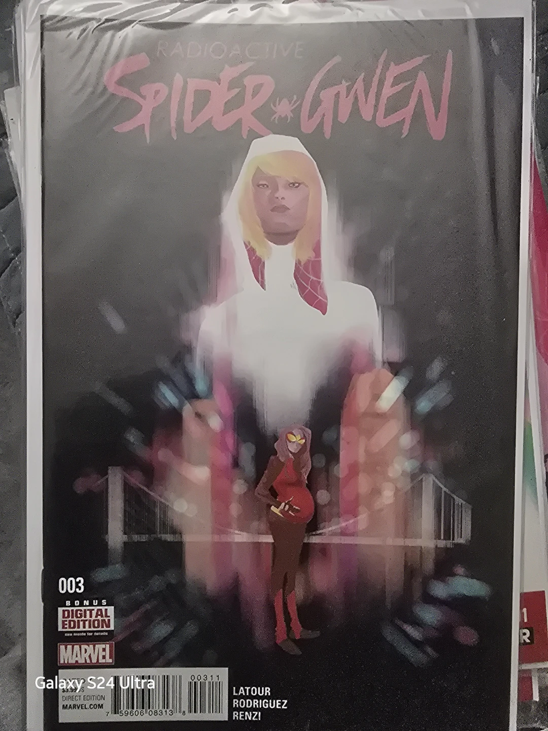 Radioactive Spider-Gwen #3 Comic Book