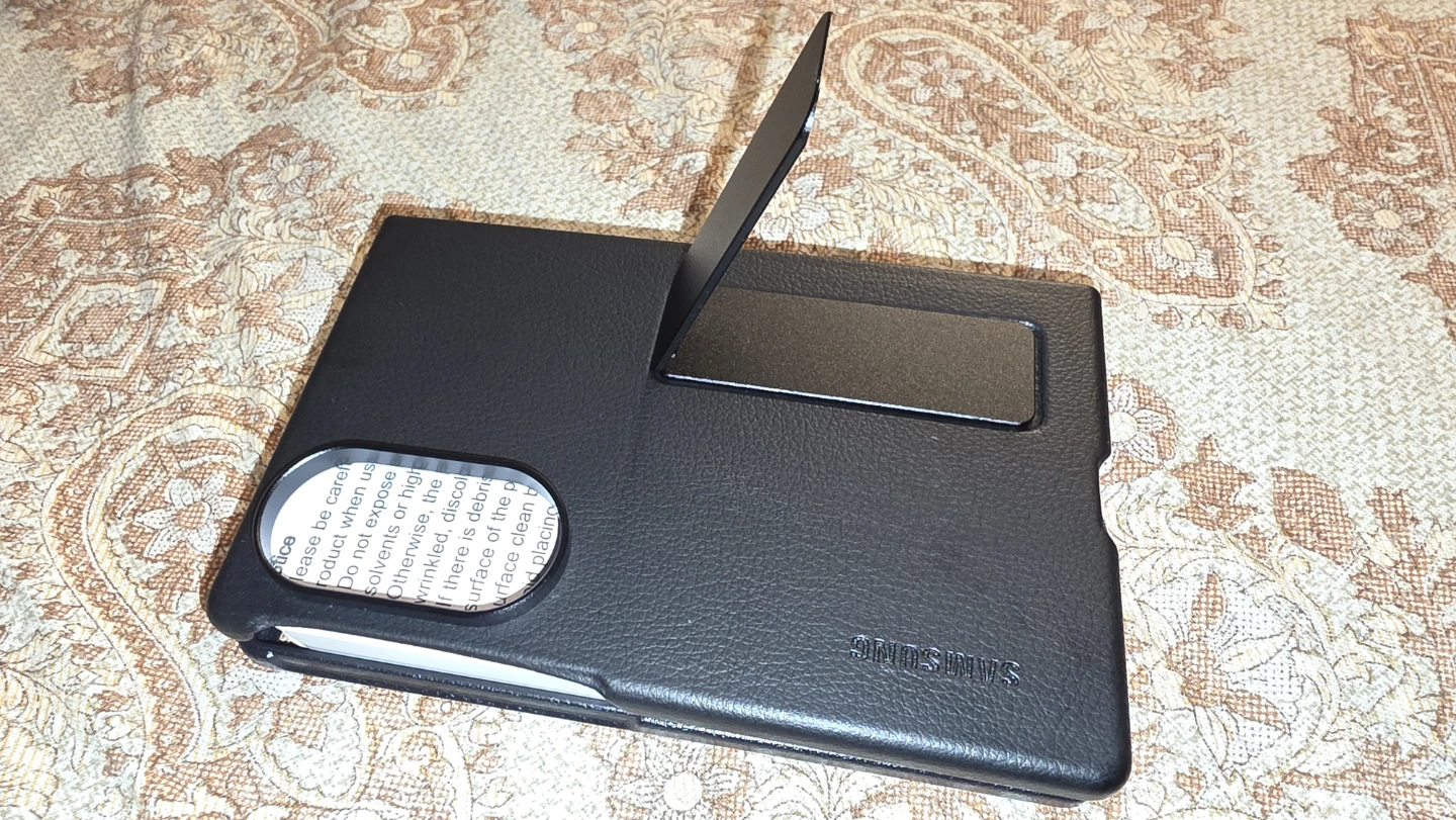 Samsung Galaxy New Fold 8 wide Cases - photo 2