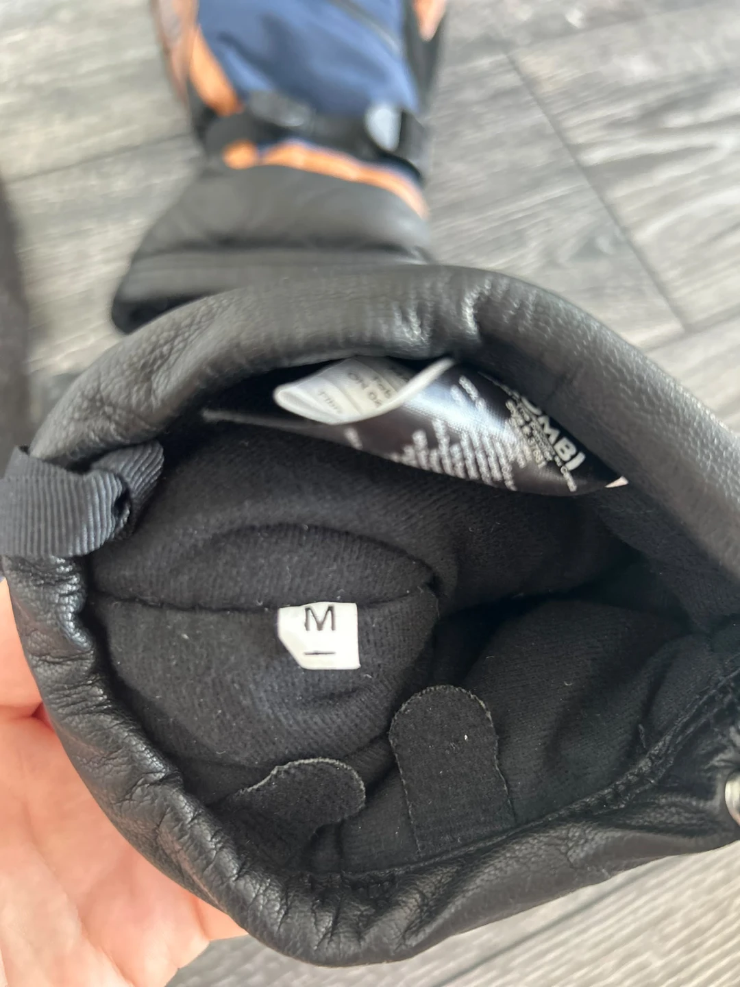 Kombi and Eddie Bauer Winter Gloves - photo 2