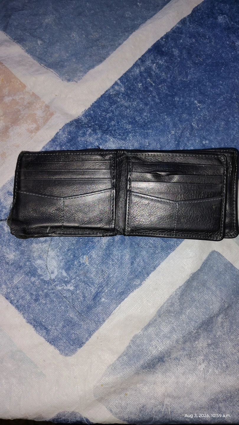 Black Leather Bifold Wallet with Zipper Pocket - photo 4