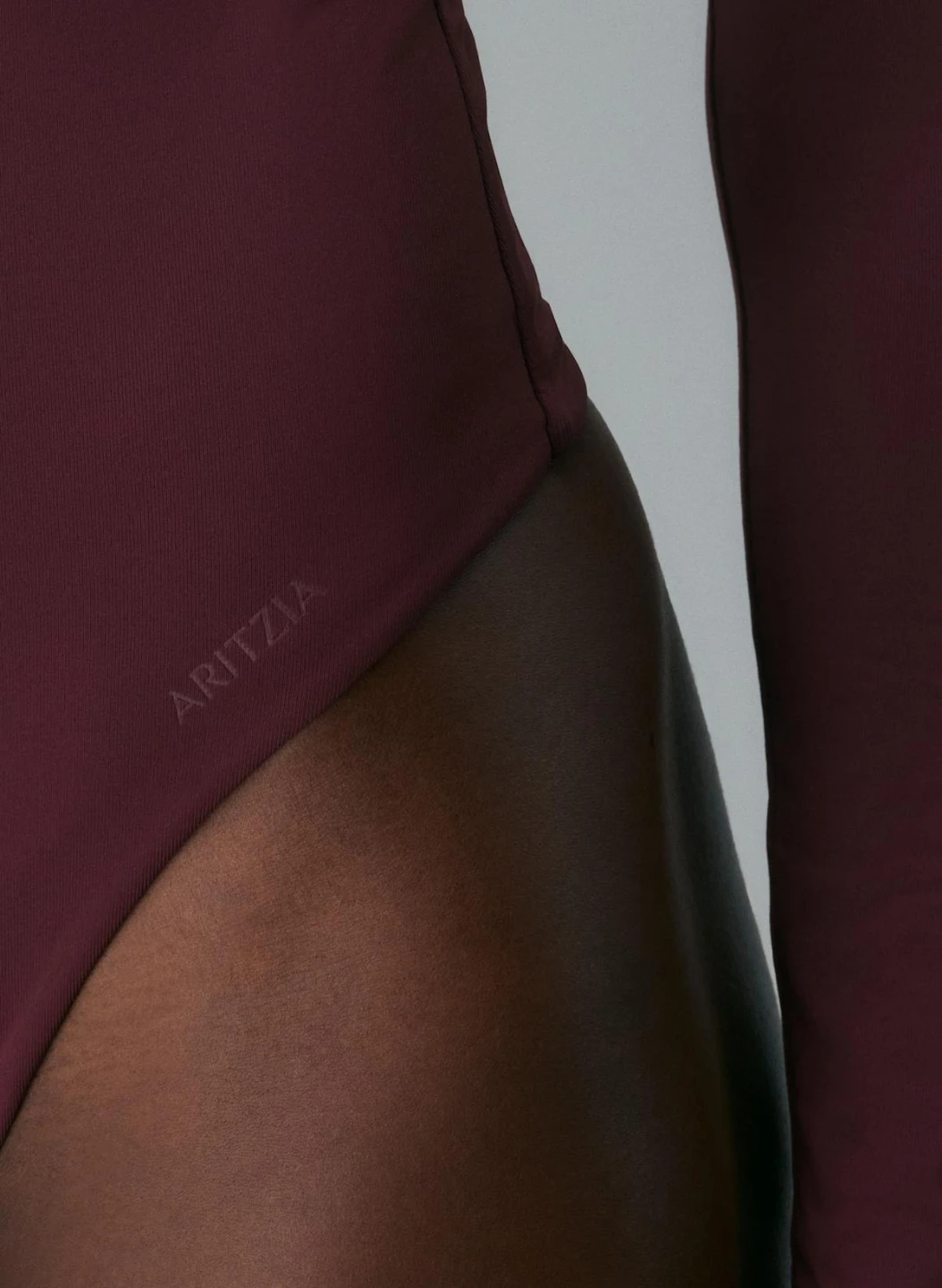 🆕 Aritzia Contour Long Sleeve Bodysuit - (Fits More Like S) - photo 2