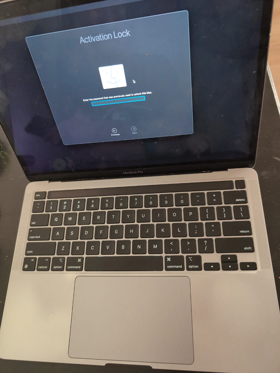 LOCKED MACBOOK PRO 2020 A2338