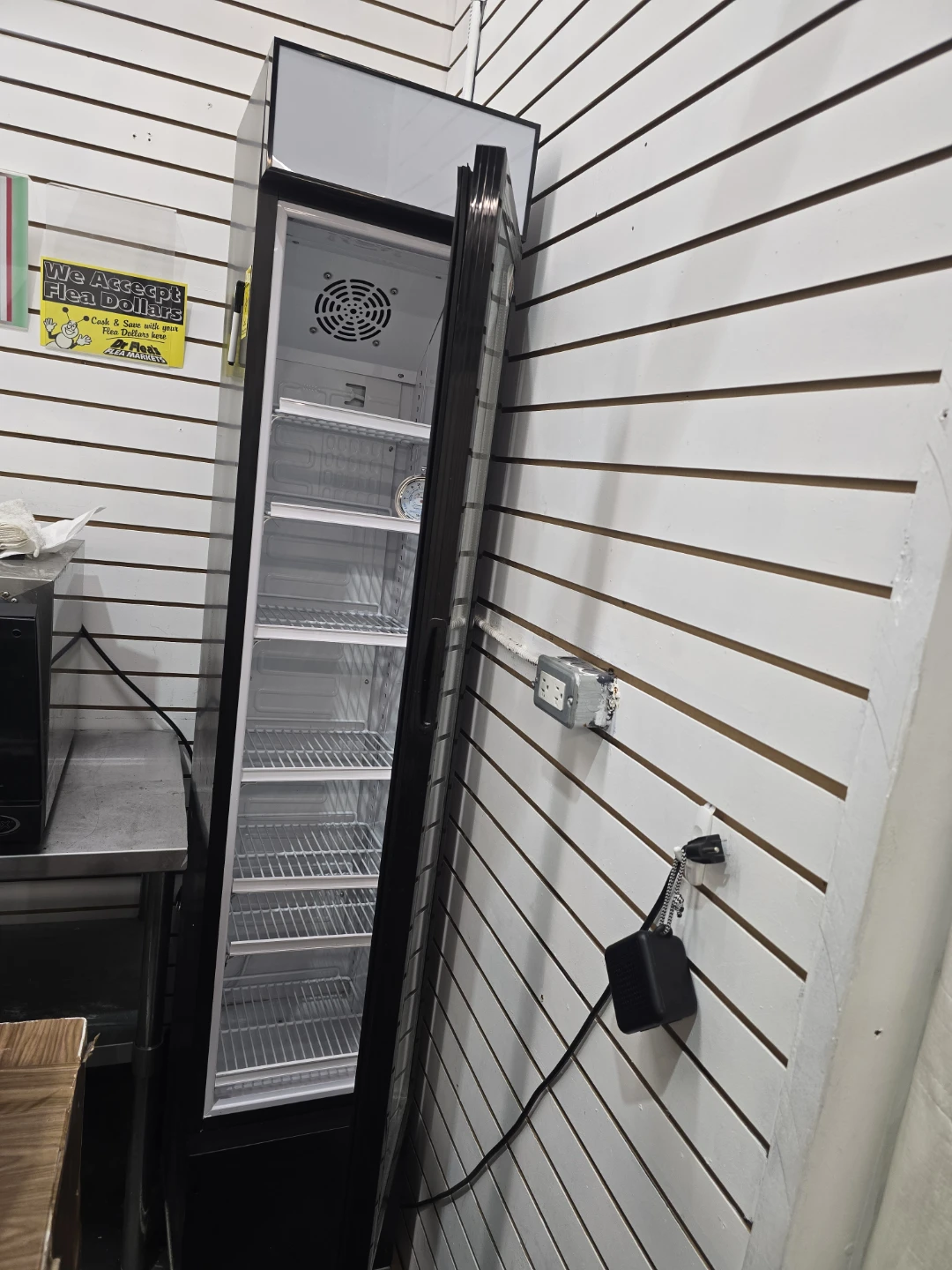 Commercial Display Refrigerator - photo 2