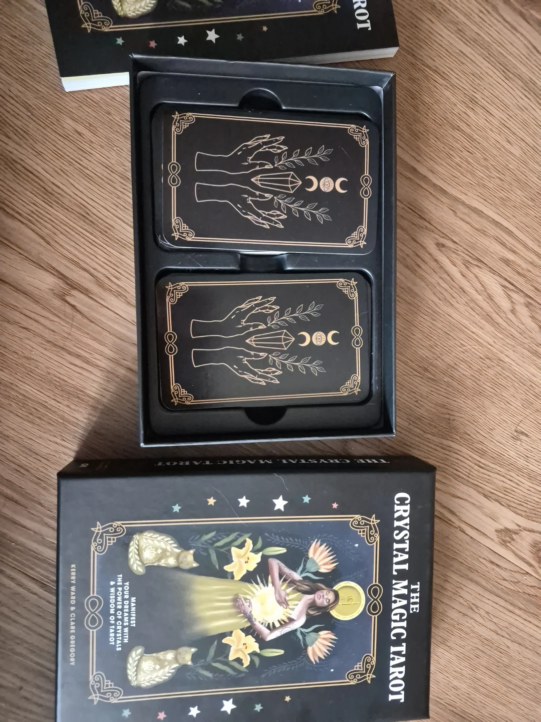 The Crystal Magic Tarot Deck and Guidebook - photo 2
