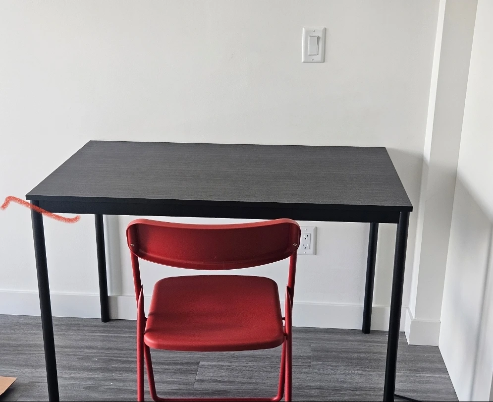 like new Black Ikea table