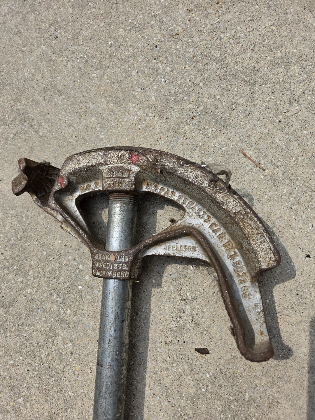 EMT Rigid Conduit Bender - photo 3