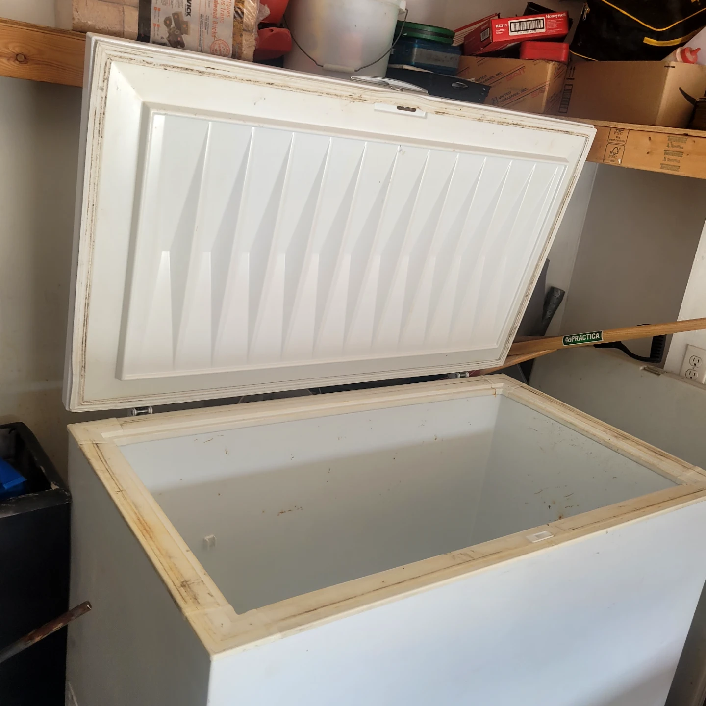 Gibson Commercial Freezer - photo 2