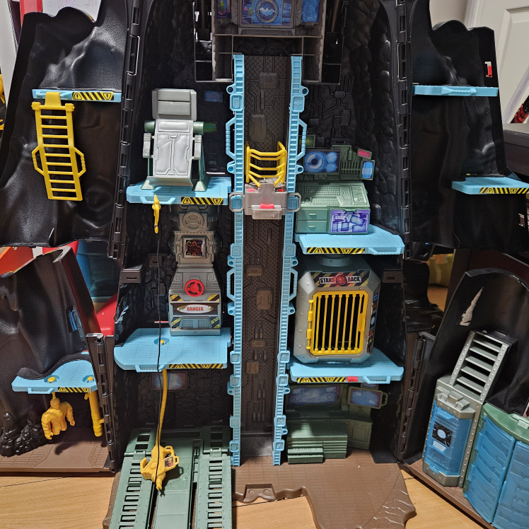 Batman Cave - photo 3