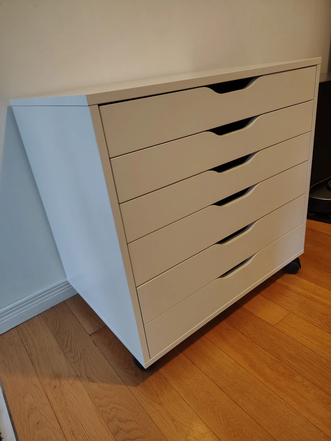 White 6-Drawer Rolling Cabinet - photo 3