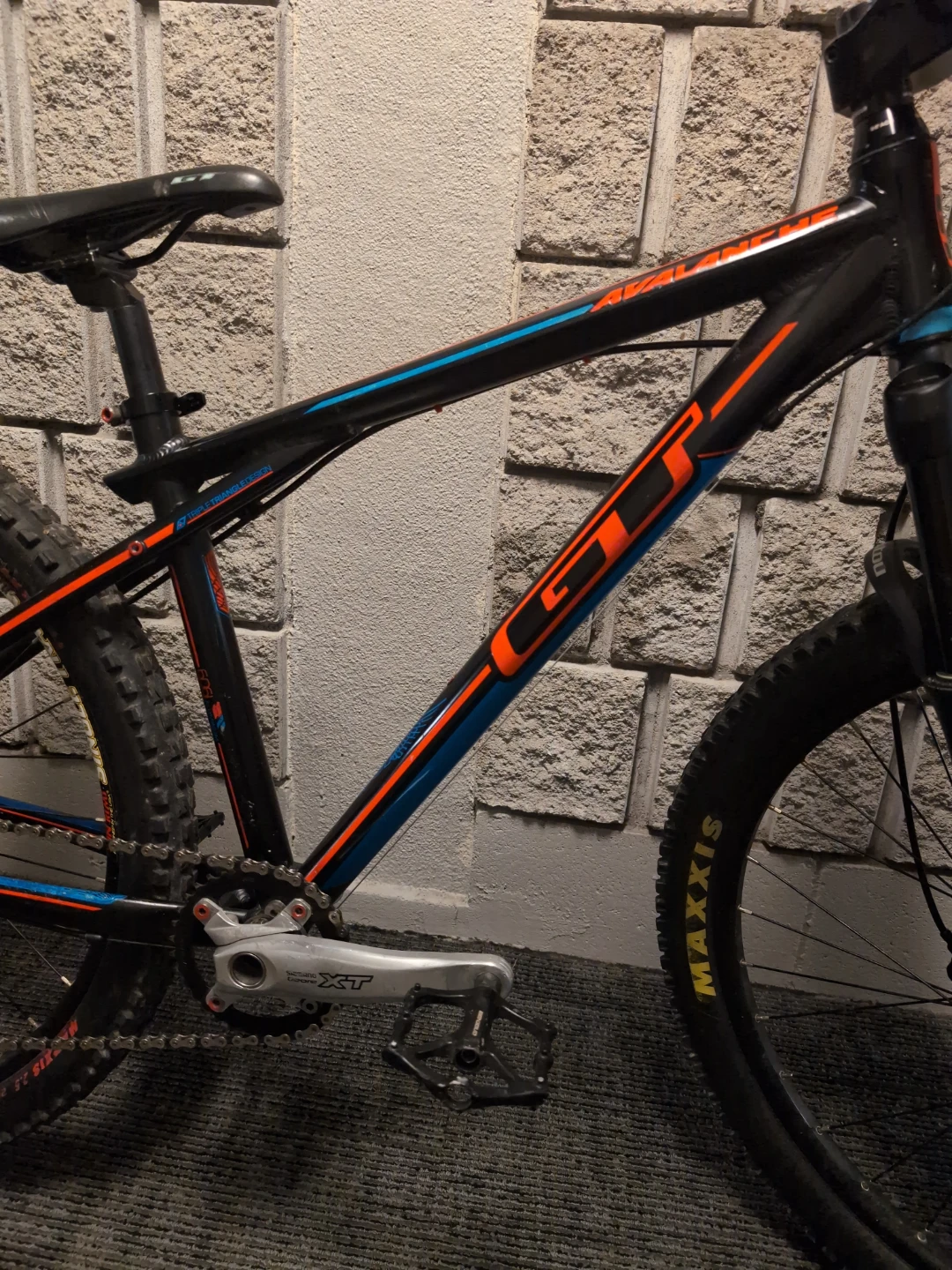 GT Avalanche Mountain Bike - photo 5