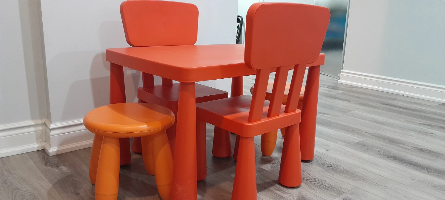 IKEA Mammut Kids Table and 4 Chair Set - photo 3