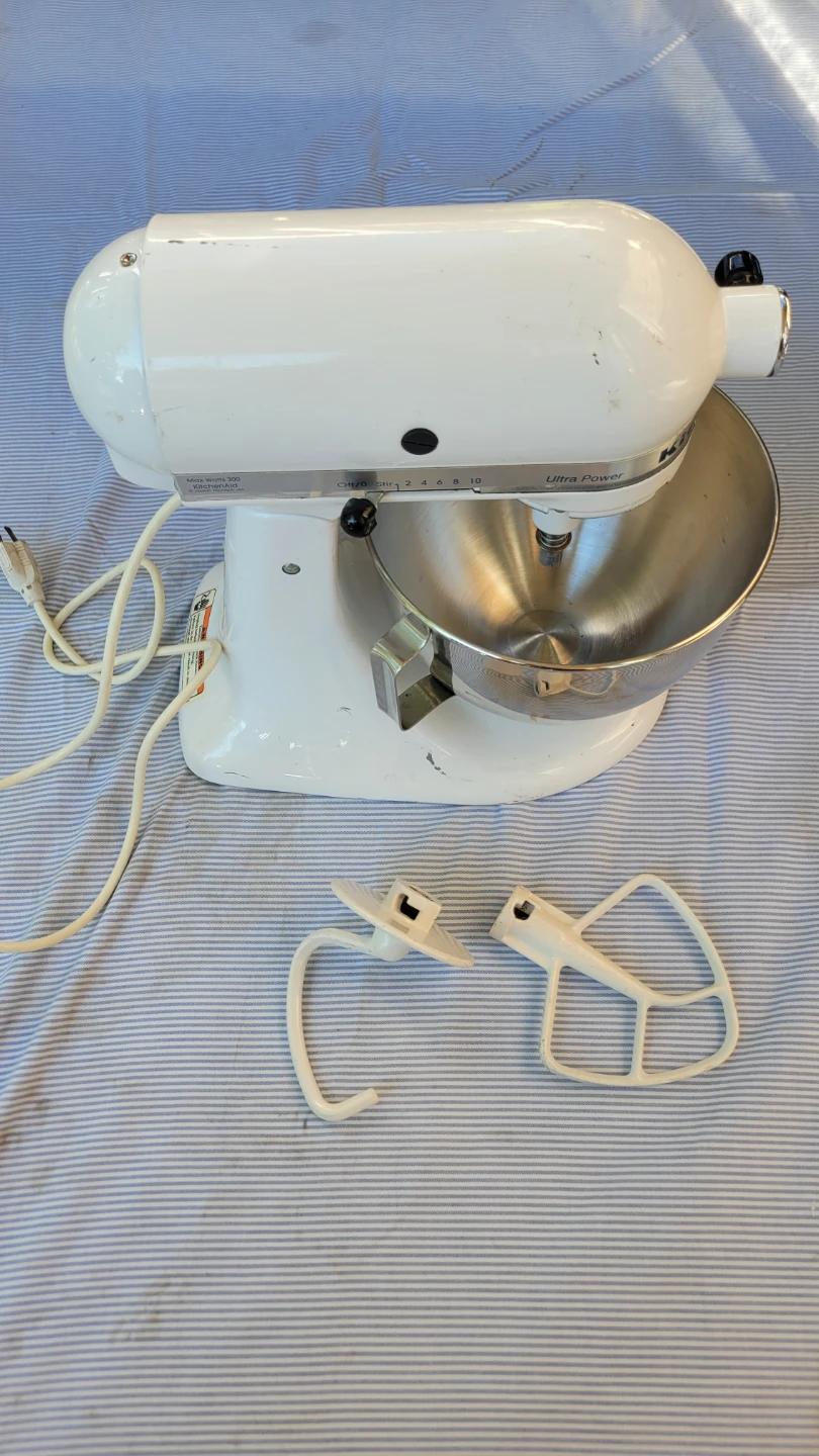 KitchenAid Ultra Power Stand Mixer - White