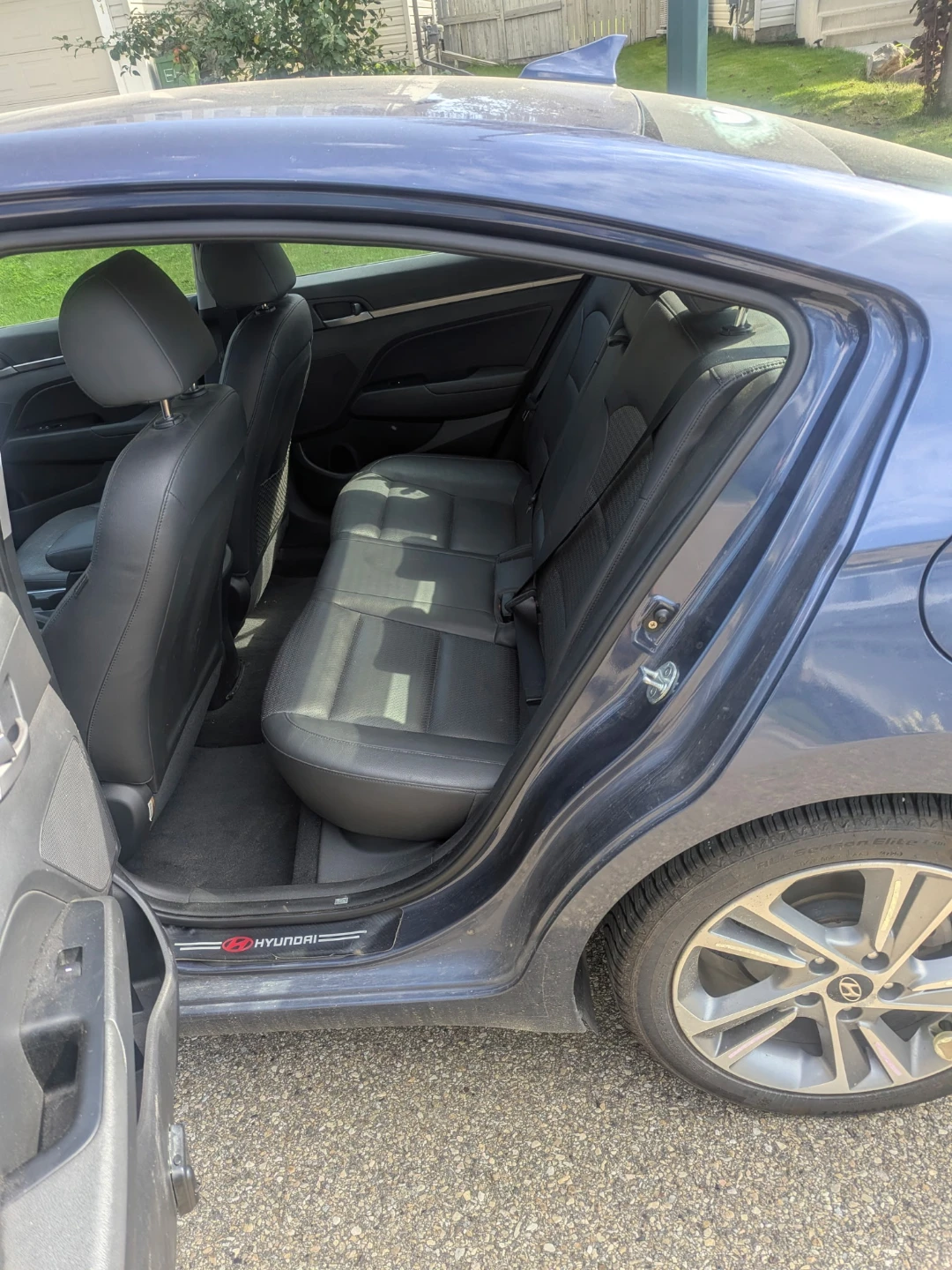 2018 Hyundai Elantra - photo 5