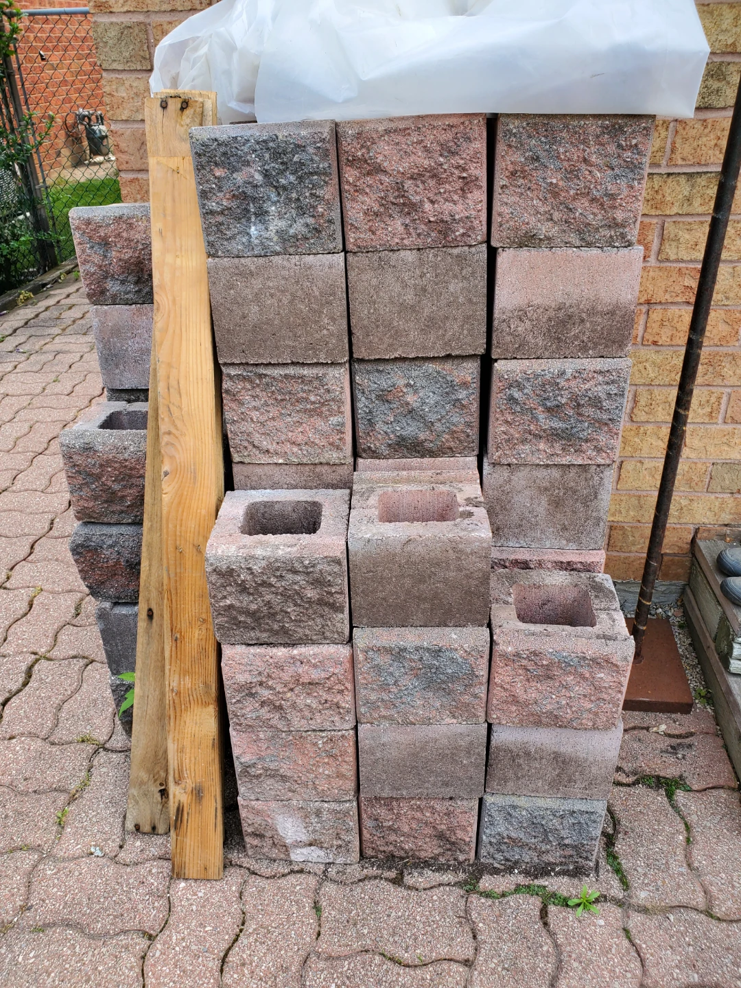 Concrete Retaining Wall Blocks - photo 3