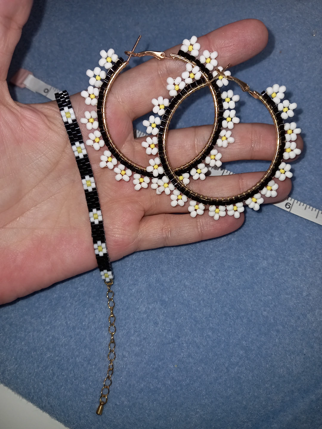 Beaded Hoop Earrings and Bracelet Set - photo 2