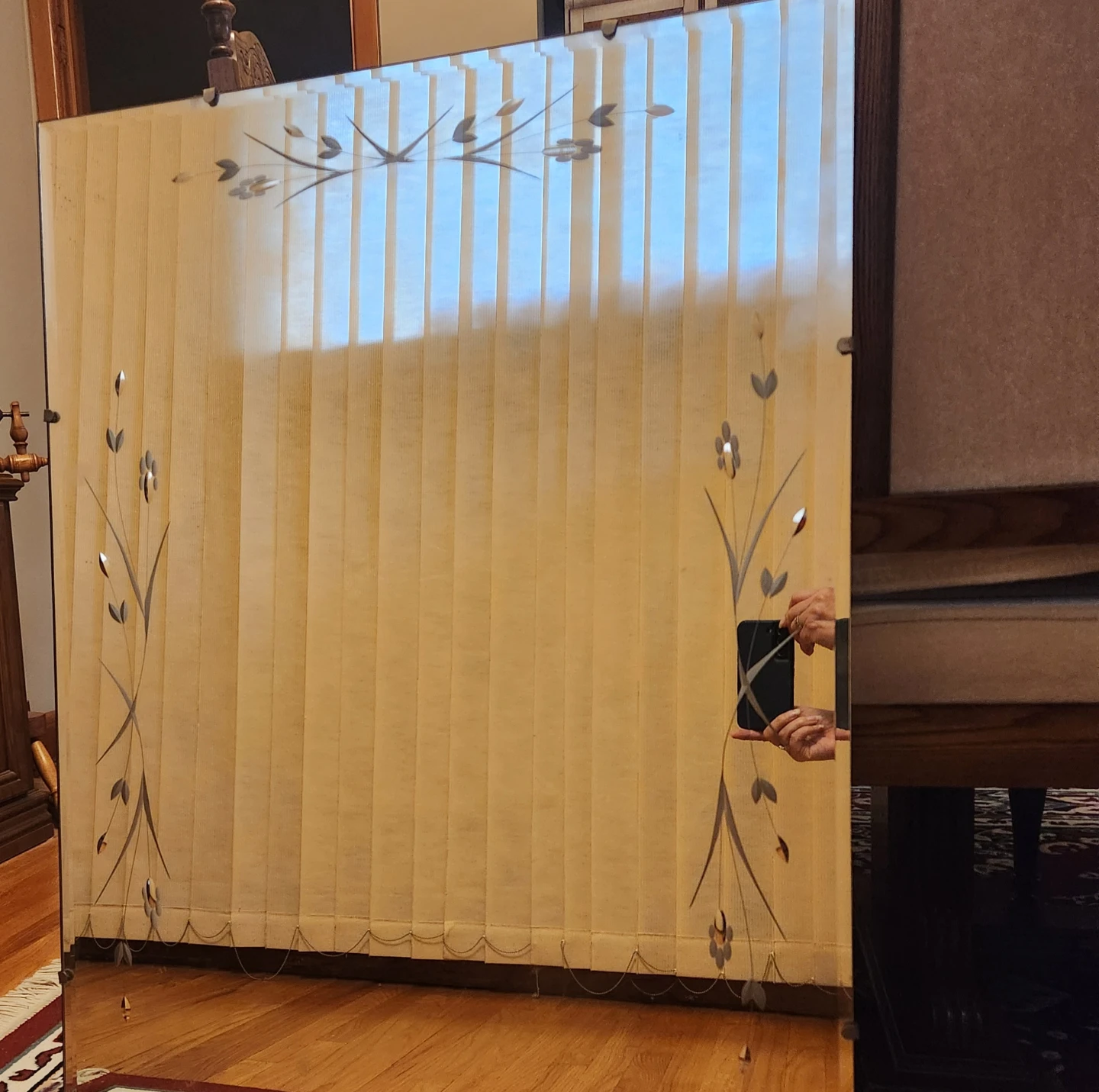 Beveled Etched Floral Pattern Mirror - photo 2