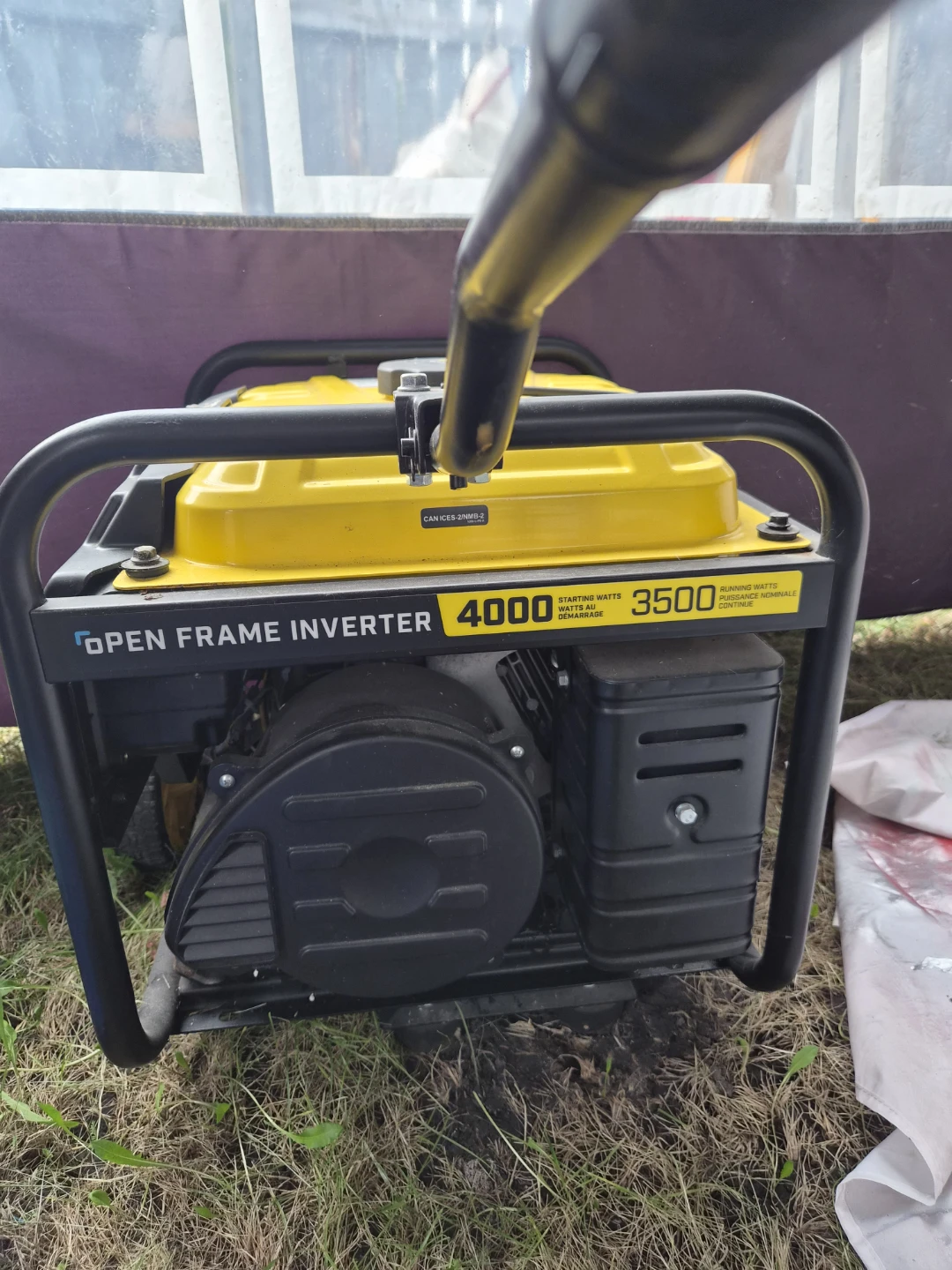 Champion Open Frame Inverter Generator 4000 Starting Watts - photo 2