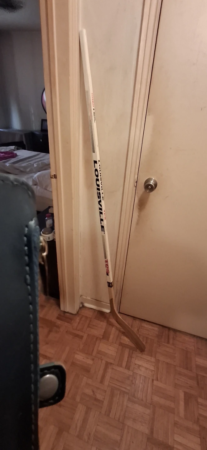 Louisville TPS Yzerman Wood Hockey Stick