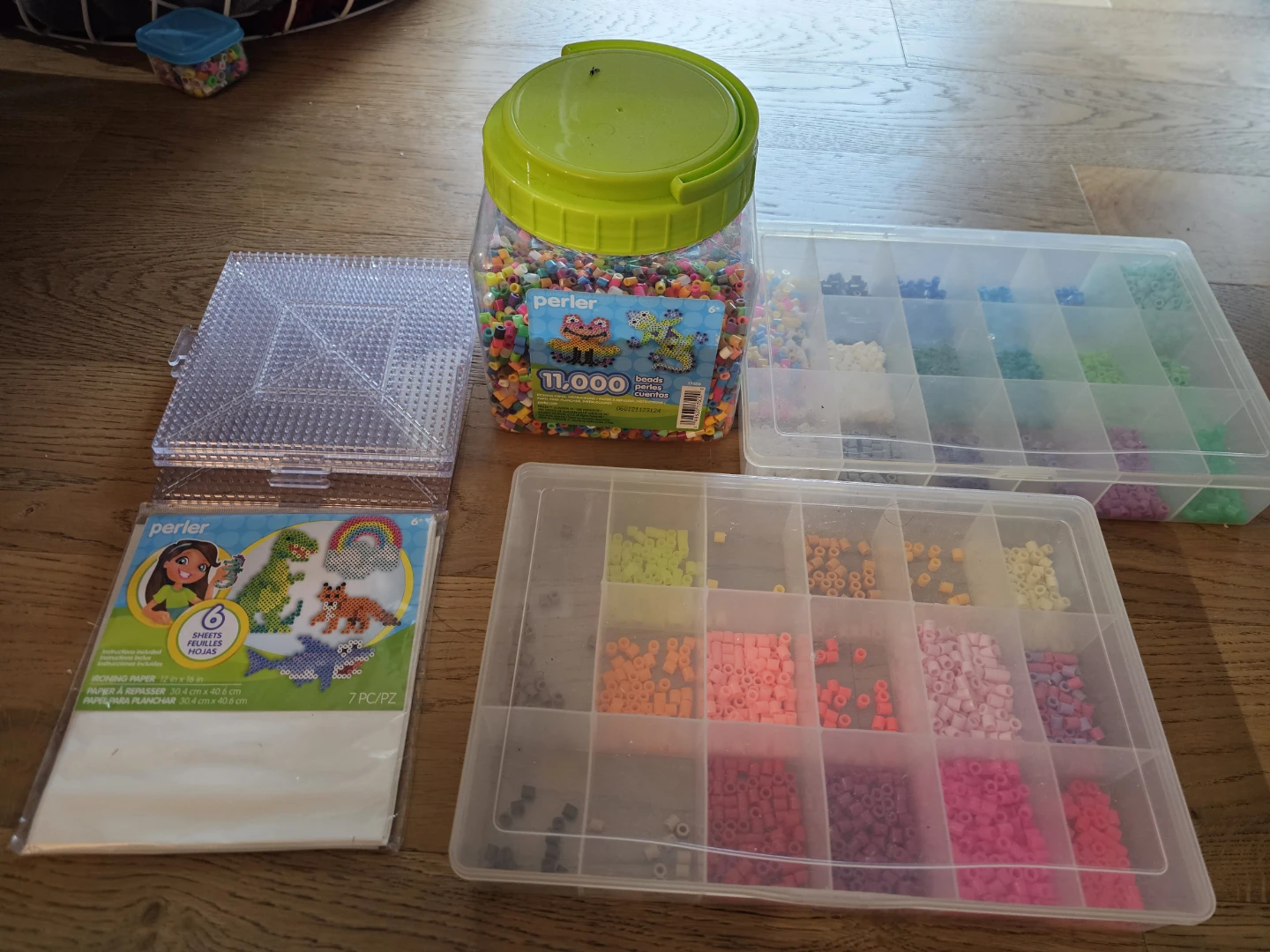 Perler Beads 11,000 Count Jar and Craft Kit