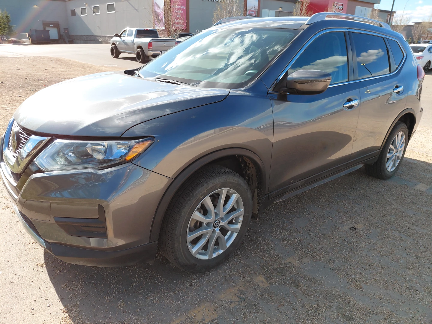 Nissan Rogue SUV - photo 3