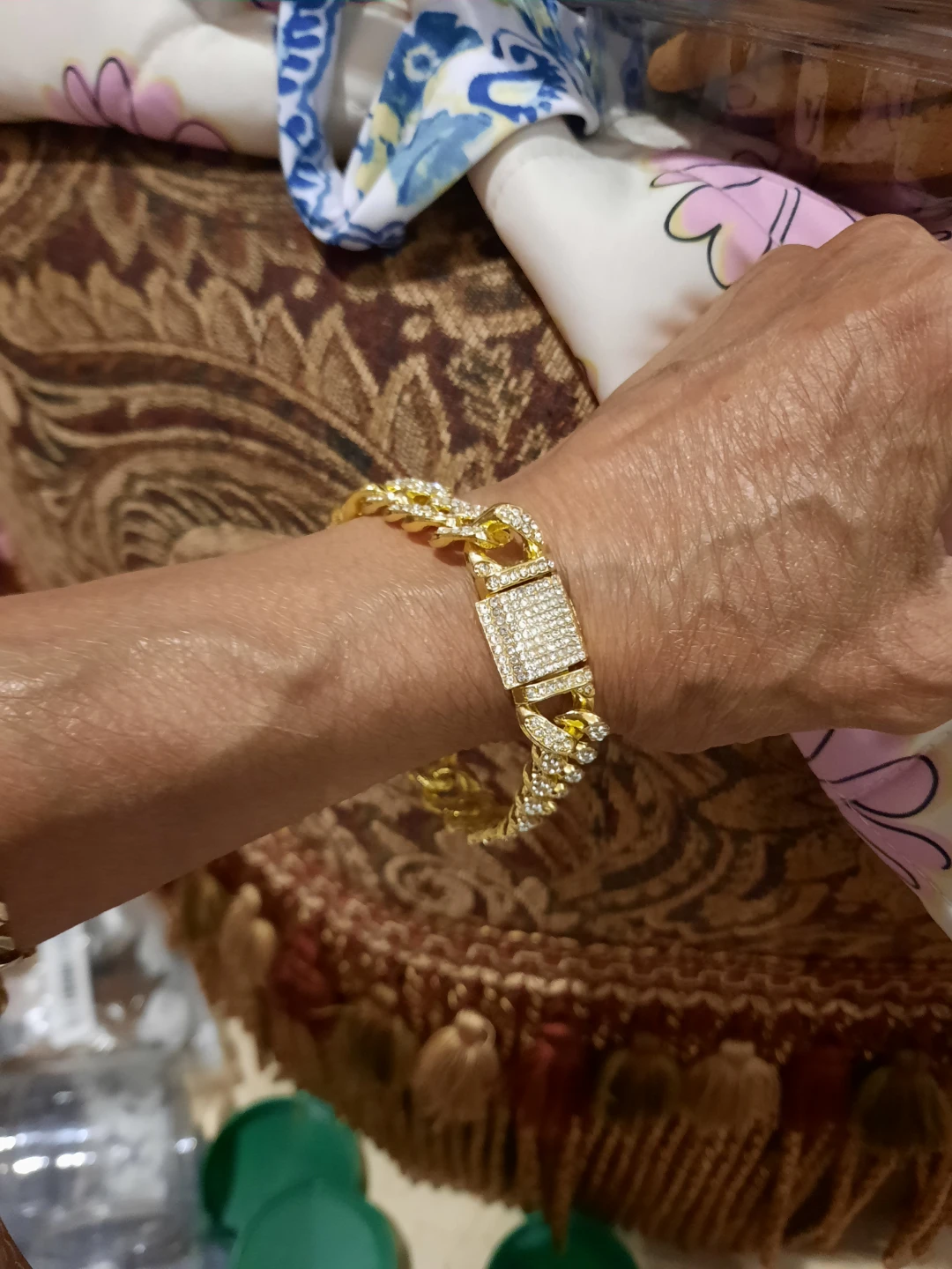 Gold Cuban Link Bracelet with Rhinestones 7.5"