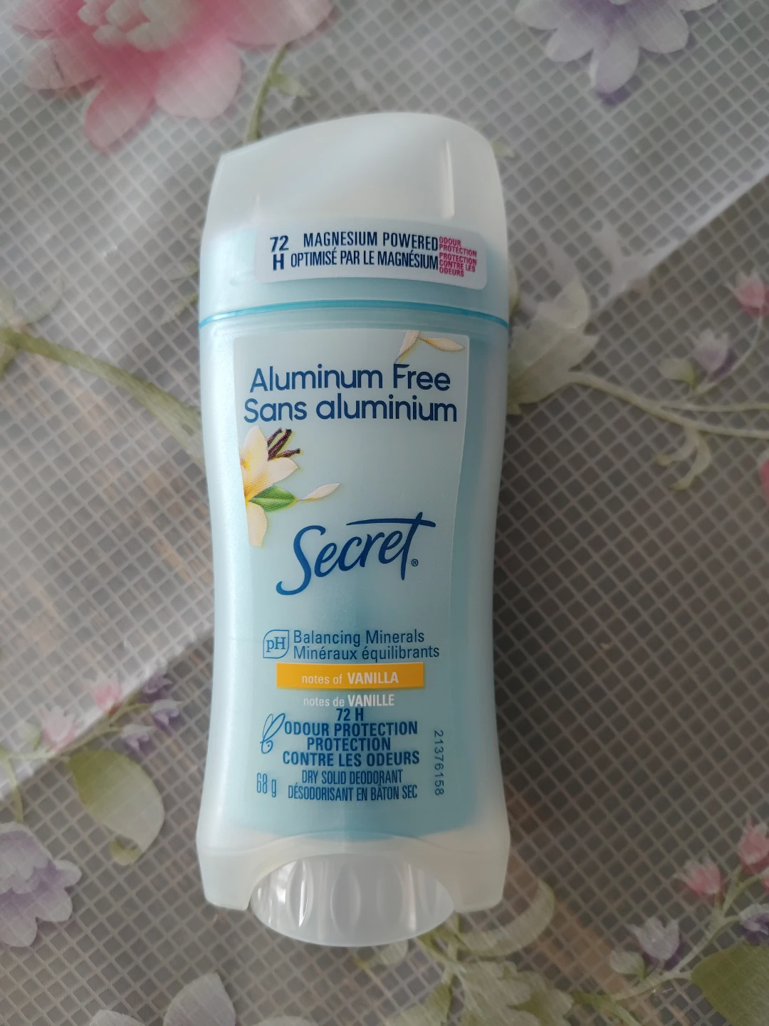 NEW Secret Aluminum Free Vanilla Dry Solid Deodorant 68g