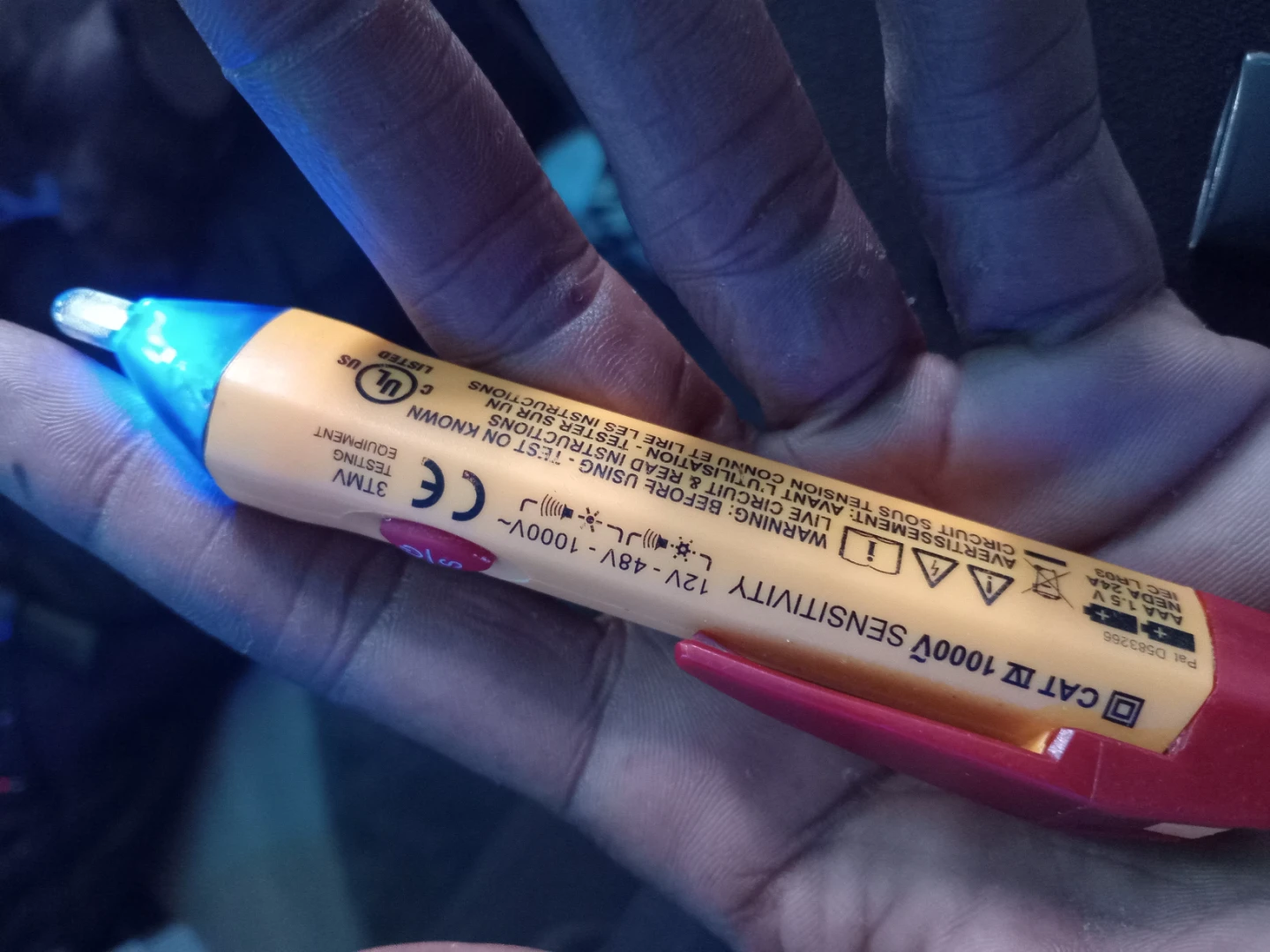 Voltage tester dual range - photo 3