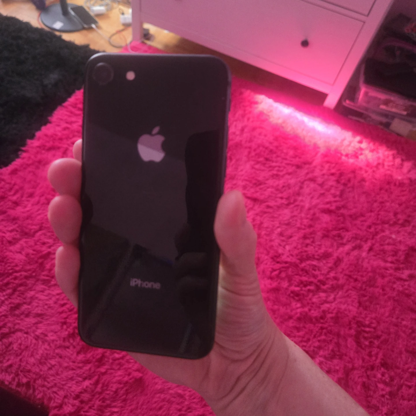 Iphone 8 - photo 2