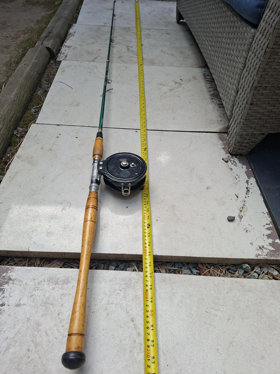 Vintage S&A Steelite Bakelite Ocean Reel & Fiberglass Rod Setup