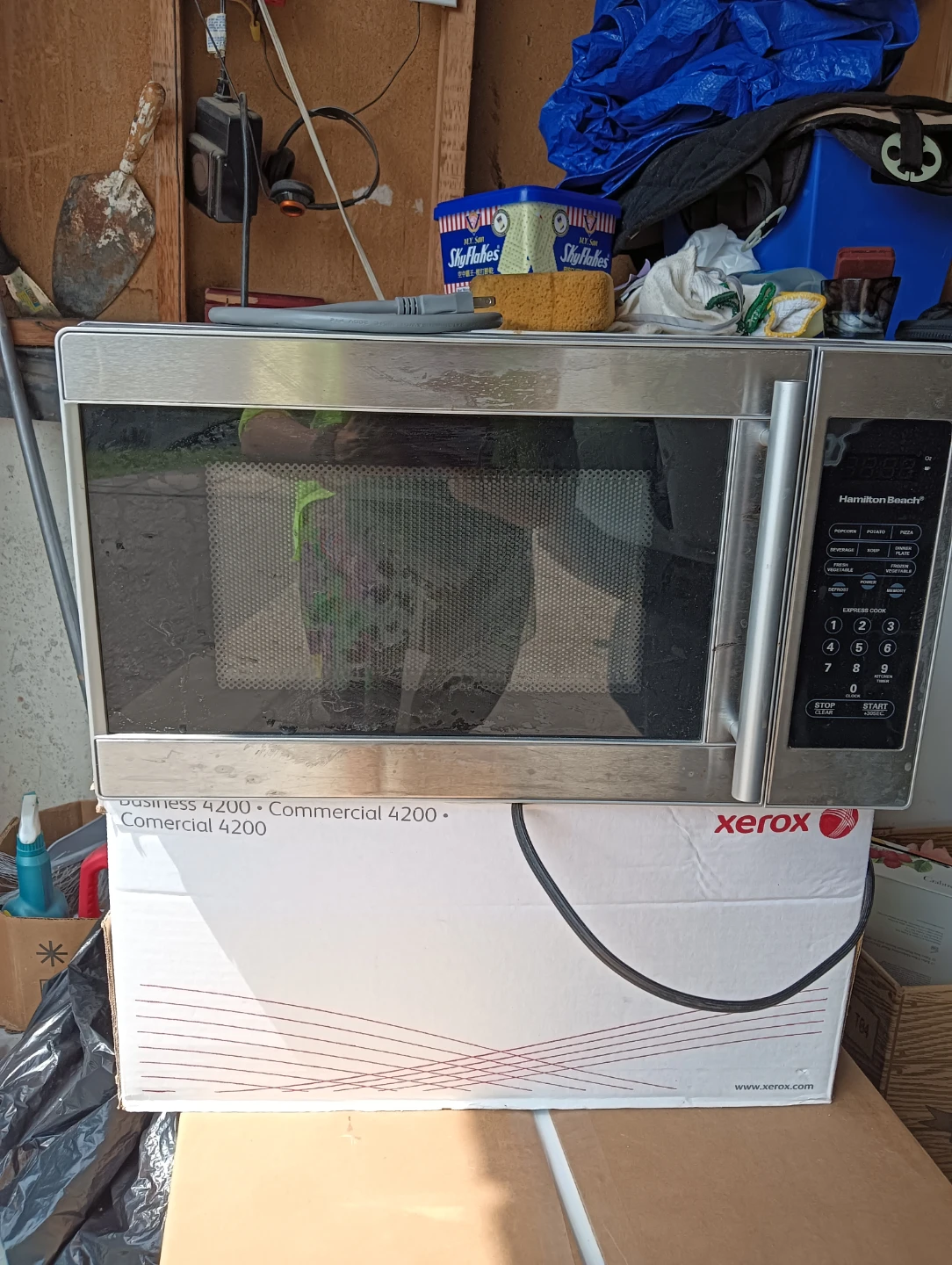 Hamilton Beach Microwave Oven