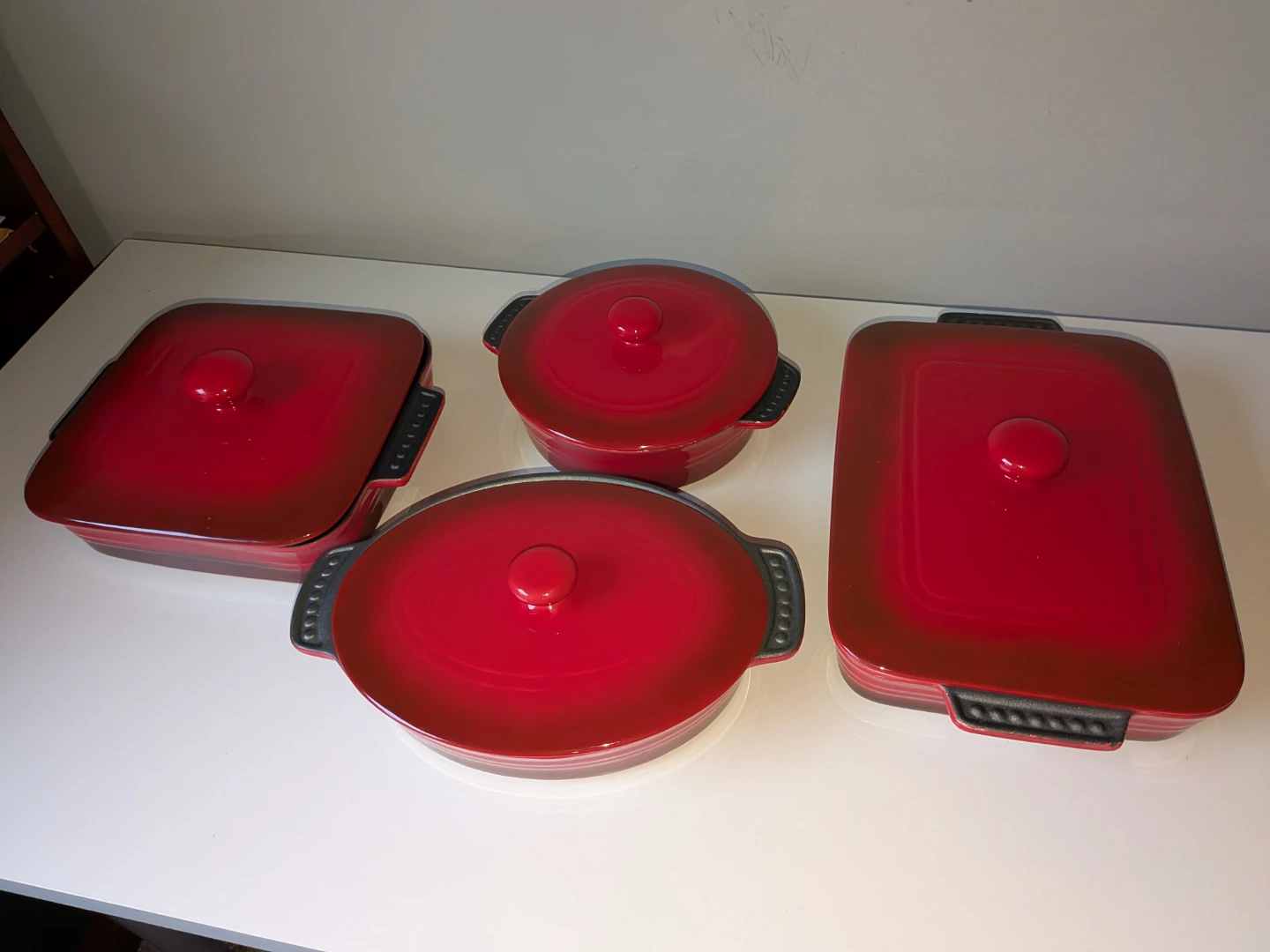 Red Enameled Cast‑Iron Cookware Set (4‑Piece)