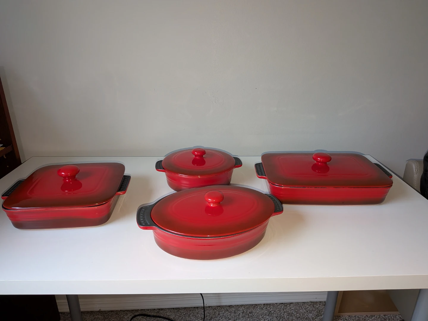 Red Enameled Cast‑Iron Cookware Set (4‑Piece) - photo 4