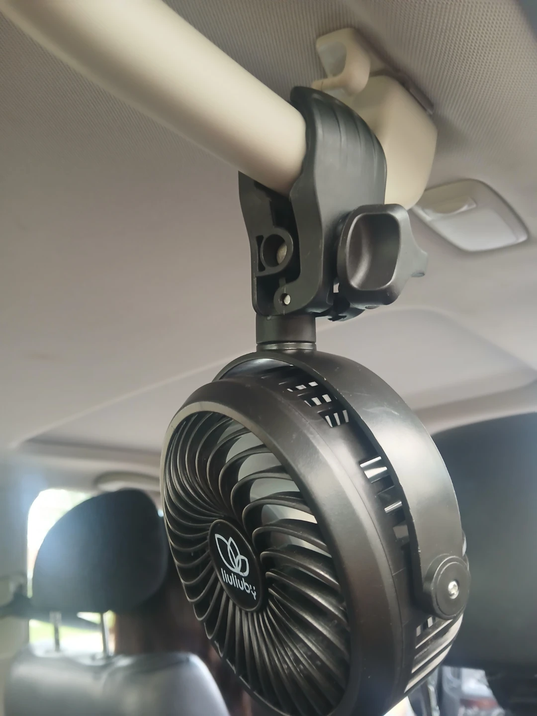 Liuliuby Portable Car Fan - photo 3