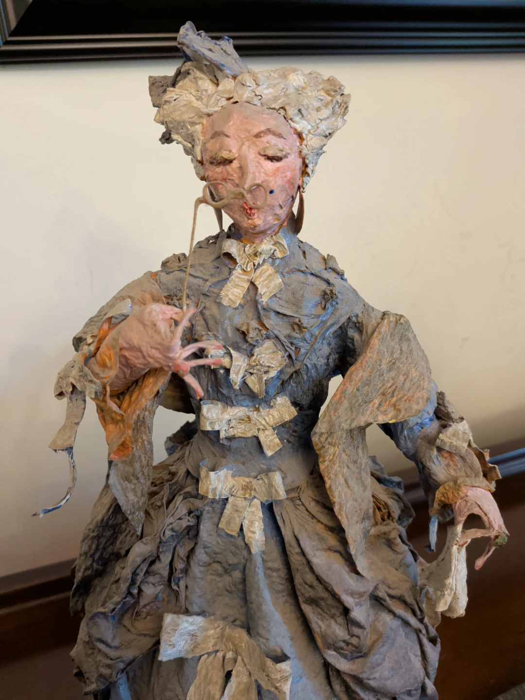 Handmade Paper Mache Duchess and Duke of Plaza-Toto Figurines - photo 3