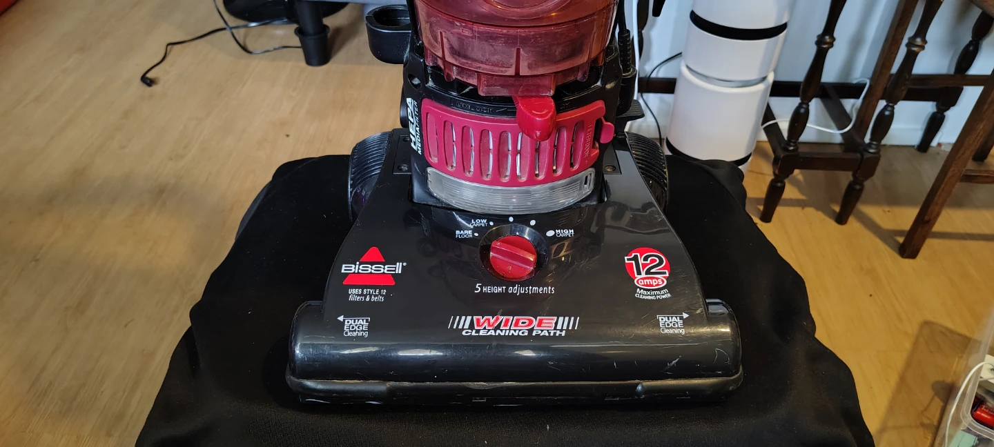 Bissell PowerForce Bagless Vacuum - photo 2