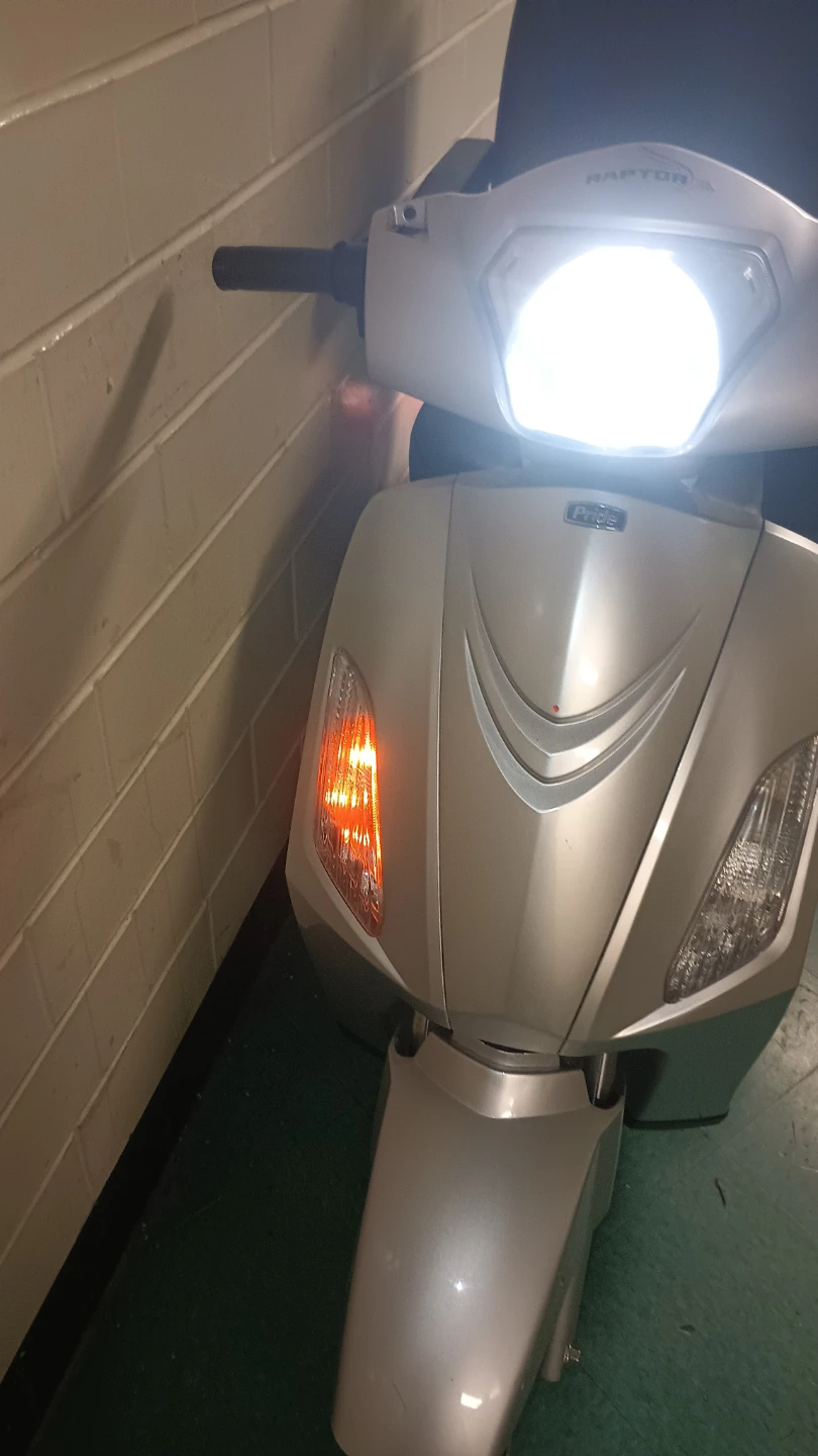 Pride Raptor 3-Wheel Mobility Scooter - photo 2