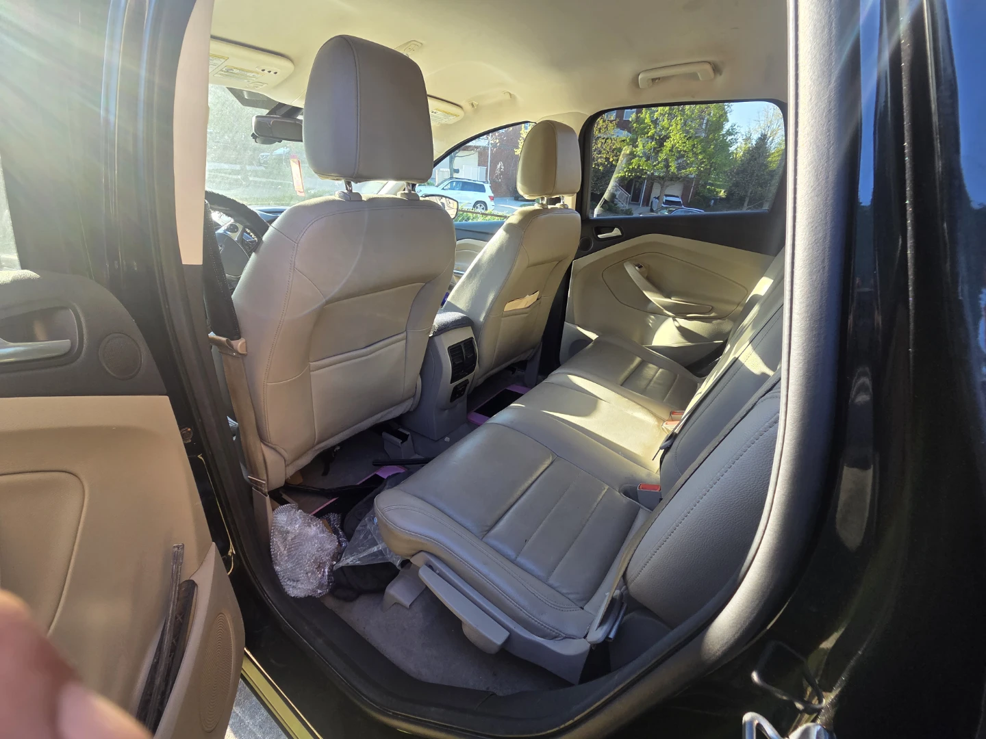 Black Ford Escape - photo 5