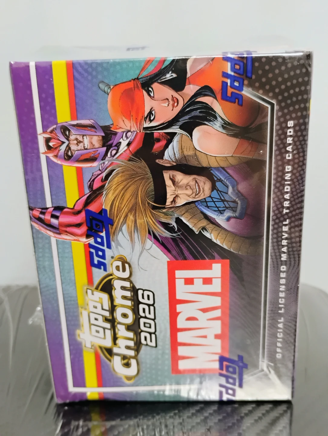 Topps Chrome 2026 Marvel Trading Cards Box - photo 4