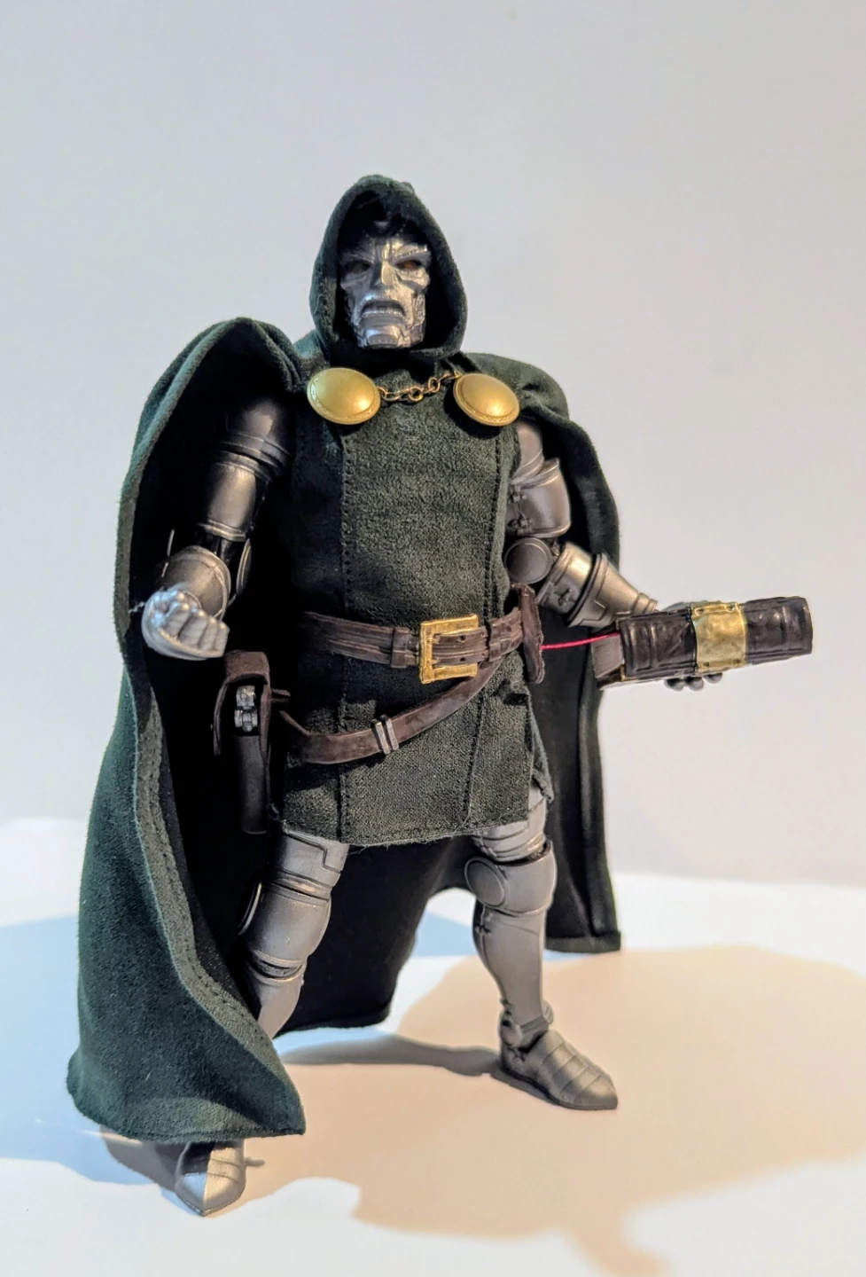Mezco 1:12 Fantastic Four + Dr. Doom Bundle (light damage)